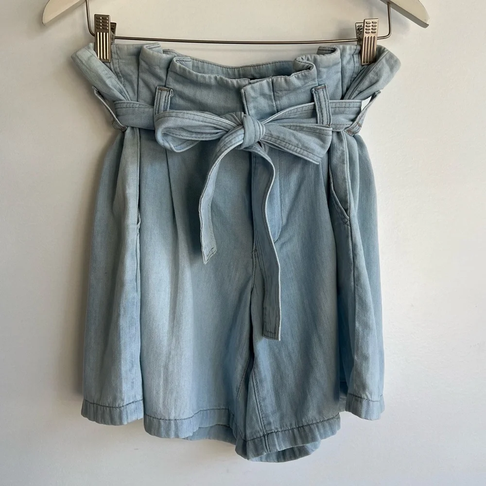 NYDJ Paperbag Waist Denim Shorts Tie Belt High Rise‎ Light Wash Size 6 Chic